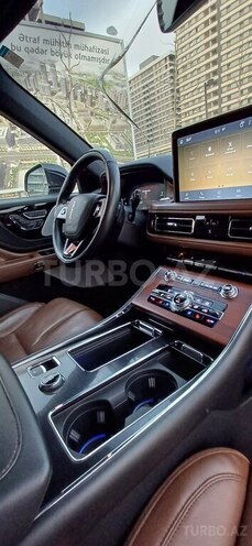 Lincoln Aviator-9