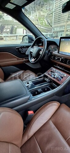 Lincoln Aviator-11