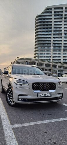 Lincoln Aviator-2