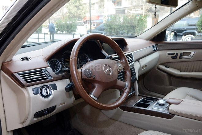 Mercedes E 350 2012, 165,000 km - 3.5 l - Bakı