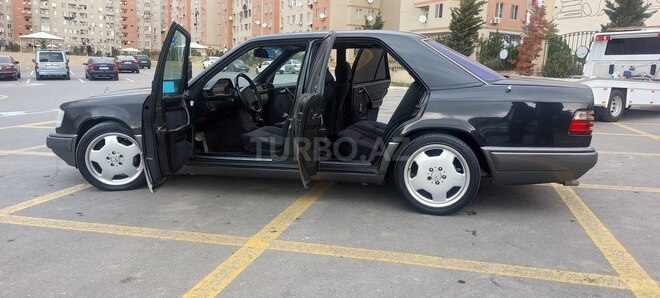 Mercedes E 200 1995, 424,417 km - 2.0 l - Bakı