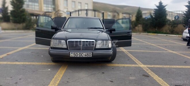 Mercedes E 200 1995, 424,417 km - 2.0 l - Bakı