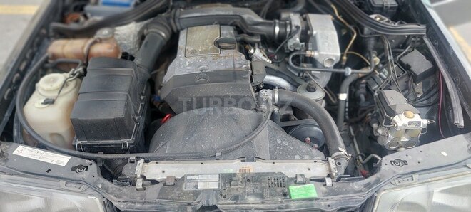 Mercedes E 200 1995, 424,417 km - 2.0 l - Bakı