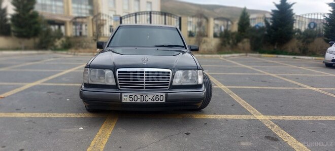Mercedes E 200 1995, 424,417 km - 2.0 l - Bakı