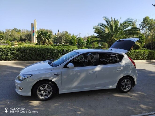 Hyundai i30 2010, 250,000 km - 1.6 l - Sumqayıt