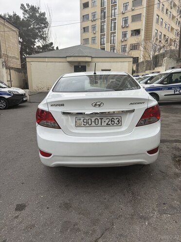 Hyundai Accent 2012, 210,229 km - 1.6 л - Bakı