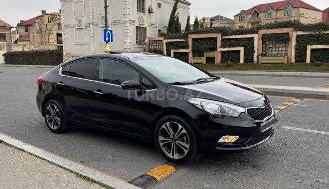 Kia Cerato-5