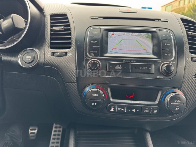 Kia Cerato-13