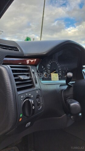 Mercedes E 220 d 2001, 240,000 km - 2.2 l - Bakı