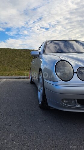 Mercedes E 220 d 2001, 240,000 km - 2.2 l - Bakı