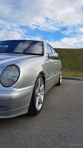 Mercedes E 220 d 2001, 240,000 km - 2.2 l - Bakı