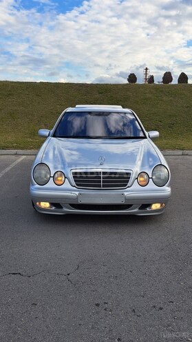 Mercedes E 220 d 2001, 240,000 km - 2.2 l - Bakı