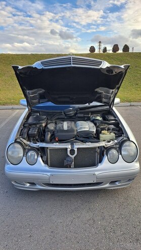 Mercedes E 220 d 2001, 240,000 km - 2.2 l - Bakı