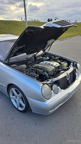 Mercedes E 220 d 2001, 240,000 km - 2.2 l - Bakı