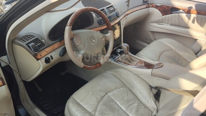 Mercedes E 220 d 2002, 414,000 km - 2.2 l - Bakı