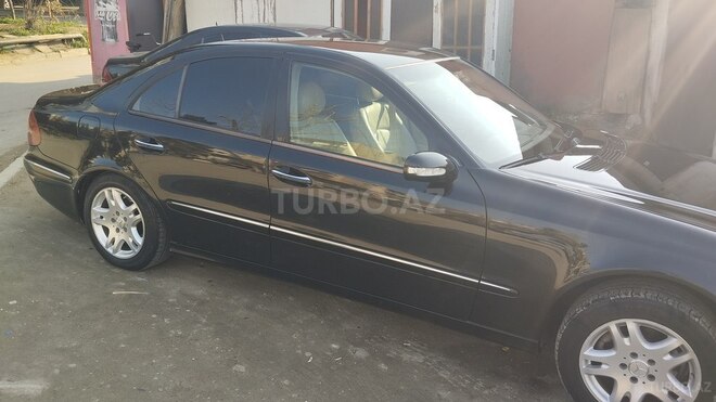 Mercedes E 220 d 2002, 414,000 km - 2.2 l - Bakı