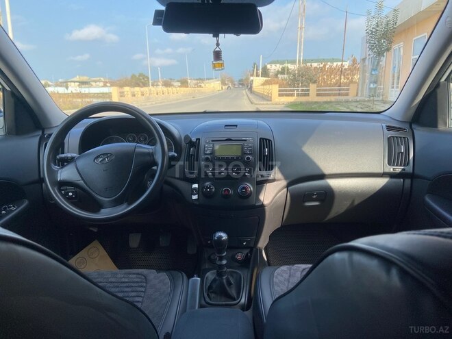 Hyundai i30 2007, 263,400 km - 1.4 л - Salyan