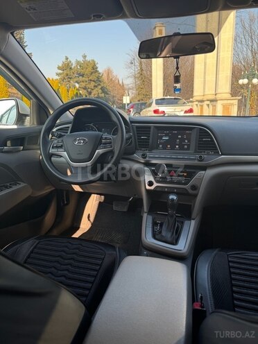 Hyundai Elantra 2017, 110,000 km - 2.0 l - Tovuz