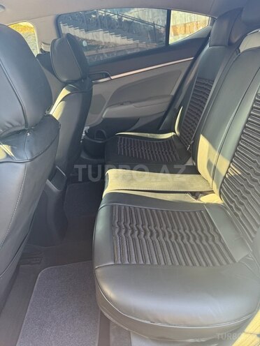 Hyundai Elantra 2017, 110,000 km - 2.0 l - Tovuz