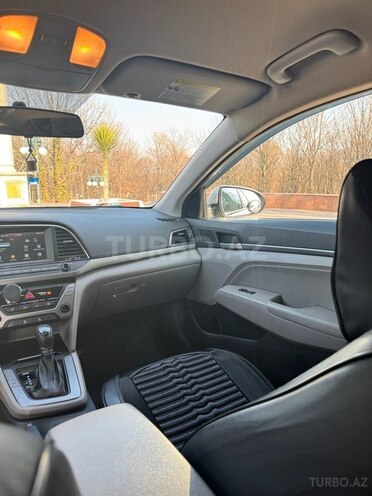 Hyundai Elantra 2017, 110,000 km - 2.0 l - Tovuz