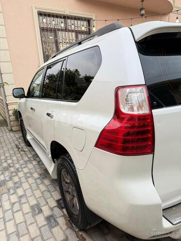 Toyota Land Cruiser Prado-7