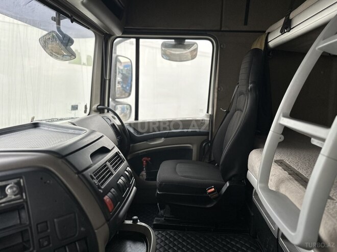 DAF 105 XF-9