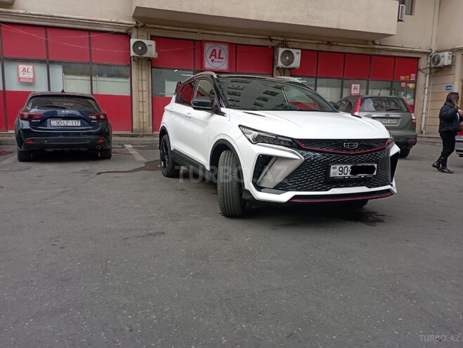 Geely Coolray-6