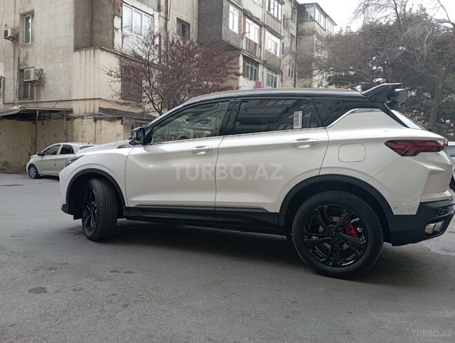 Geely Coolray-8