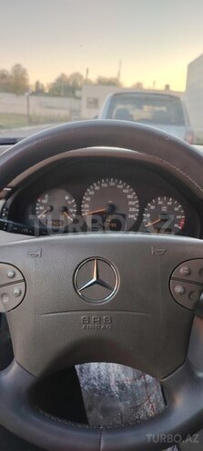 Mercedes E 240 2000, 322,195 km - 2.6 l - Salyan