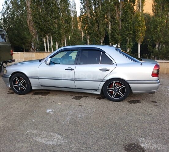 Mercedes C 180 1996, 440,000 km - 1.8 l - Lerik