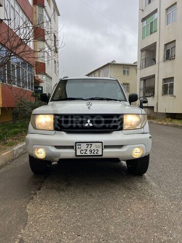Mitsubishi Pajero io 2001, 260,000 km - 2.0 л - Bakı