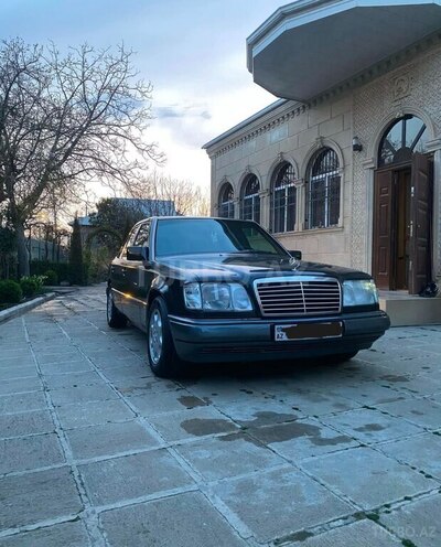 Mercedes E 220 1994, 258,987 km - 2.2 l - Bakı