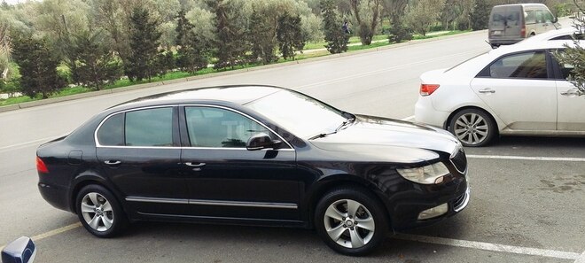 Skoda Superb 2012, 318,931 km - 1.8 l - Bakı