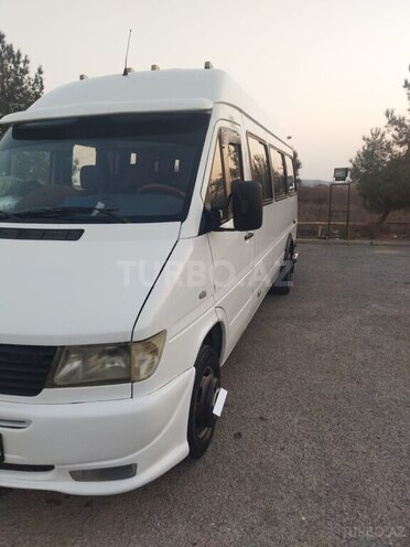 Mercedes Sprinter 412 2000, 438,377 km - 2.9 l - Şirvan