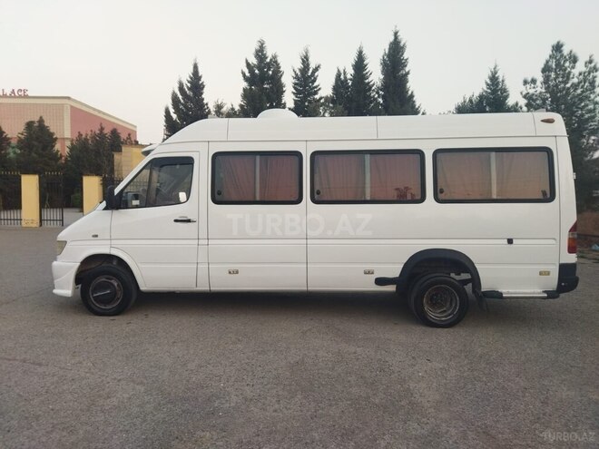 Mercedes Sprinter 412 2000, 438,377 km - 2.9 l - Şirvan