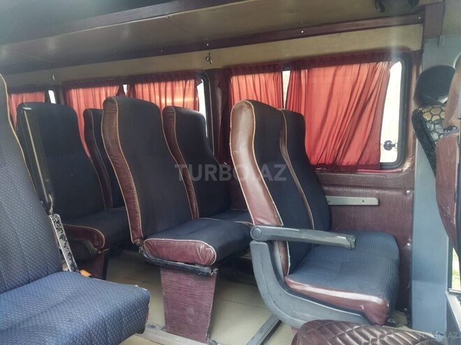 Mercedes Sprinter 412 2000, 438,377 km - 2.9 l - Şirvan