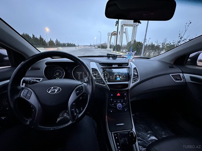 Hyundai Elantra 2015, 190,500 km - 1.6 л - Bakı