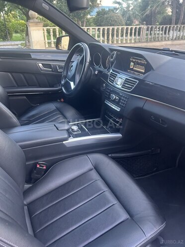Mercedes E 220 d 2016, 186,000 km - 2.2 l - Saatlı