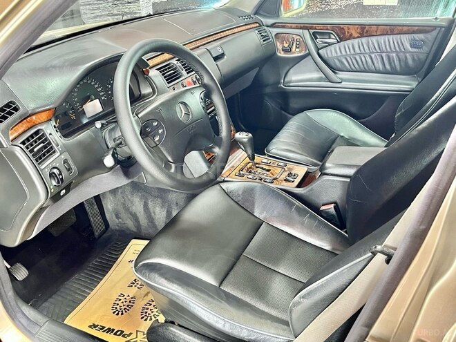 Mercedes E 240 2000, 275,950 km - 2.4 l - Sumqayıt