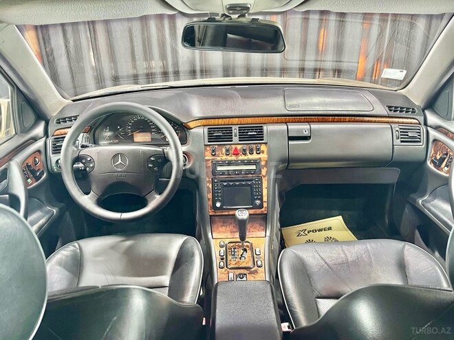 Mercedes E 240 2000, 275,950 km - 2.4 l - Sumqayıt