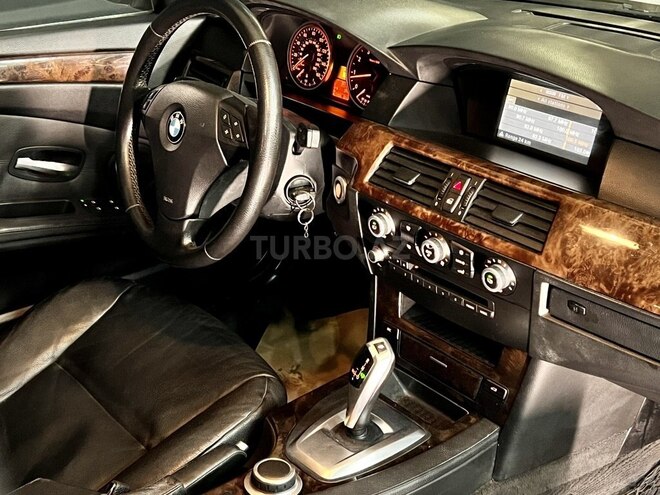 BMW 530-13