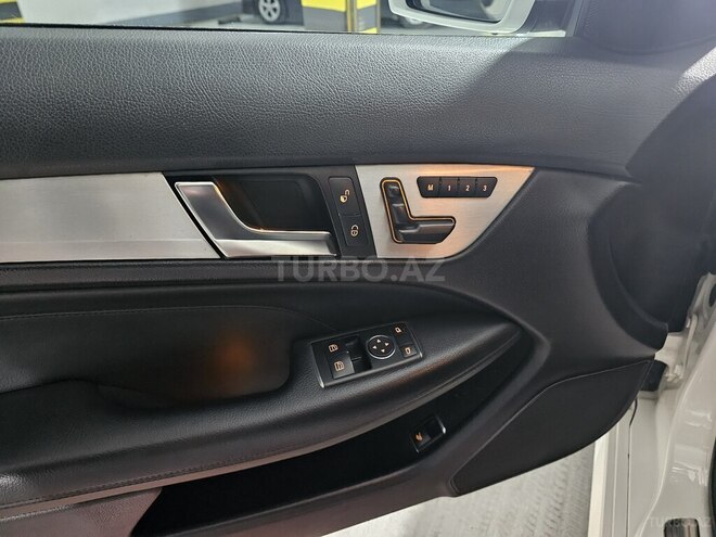 Mercedes C 250 2013, 124,000 km - 1.8 l - Bakı