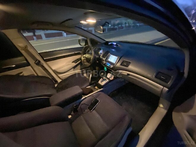 Honda Civic 2008, 320,000 km - 2.0 l - Zaqatala