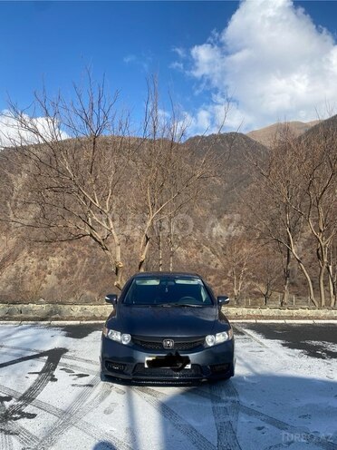 Honda Civic 2008, 320,000 km - 2.0 l - Zaqatala