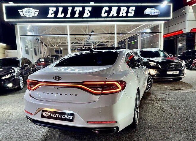 Hyundai Grandeur-26