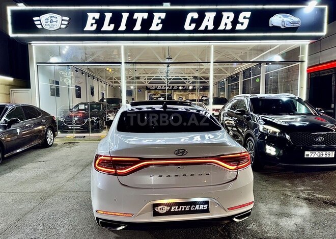 Hyundai Grandeur-23