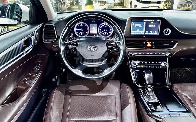 Hyundai Grandeur-34