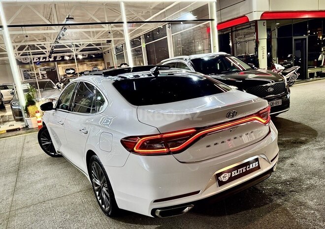 Hyundai Grandeur-6