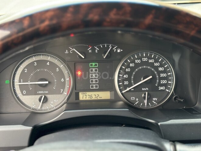 Toyota Land Cruiser-8
