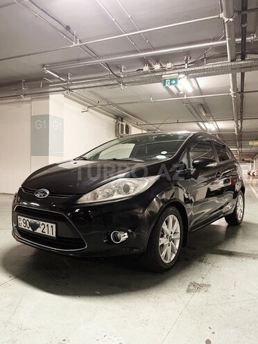 Ford Fiesta 2010, 153,000 km - 1.4 л - Bakı